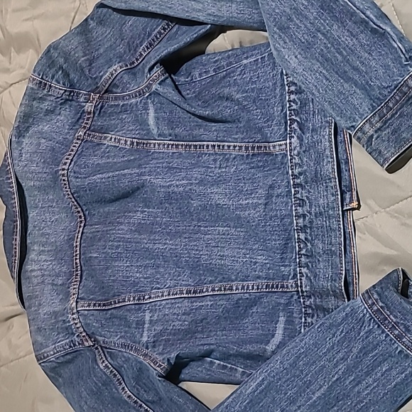 Jean jacket - Picture 4 of 6